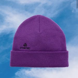 Burton MINE77 Knit Beanie - Royal purple - LikeNew